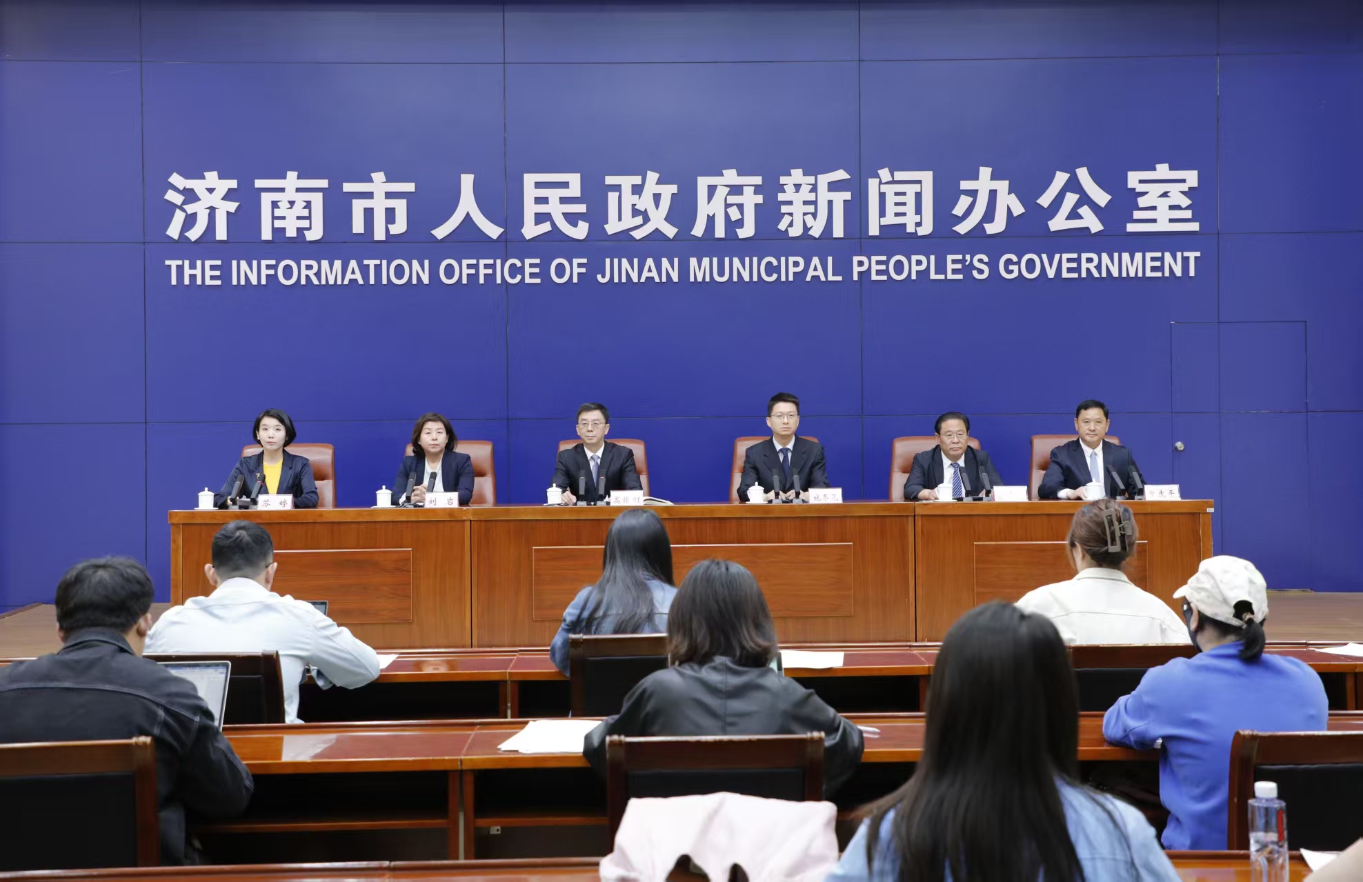 【2026.04.30】新闻发布会完整视频：《以泉韵乡居片区建设为载体 
推进农文旅深度融合赋能乡村振兴的实施方案》政策例行吹风会