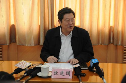 张建国市长热线开通3周年主持召开会议听取社会各界代表意见