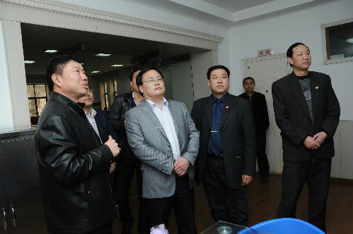 甘肃定西市政府市长助理王全进到我市12345市民服务热线参观考察